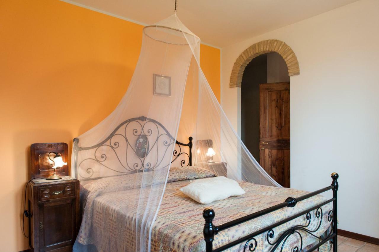 Agriturismo Wine Casale Villa Chiara Torgiano Esterno foto