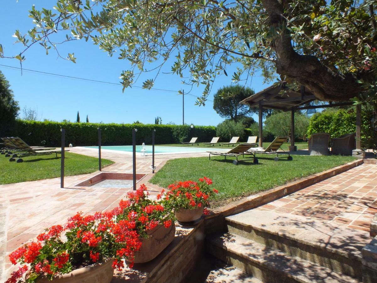 Agriturismo Wine Casale Villa Chiara Torgiano Esterno foto
