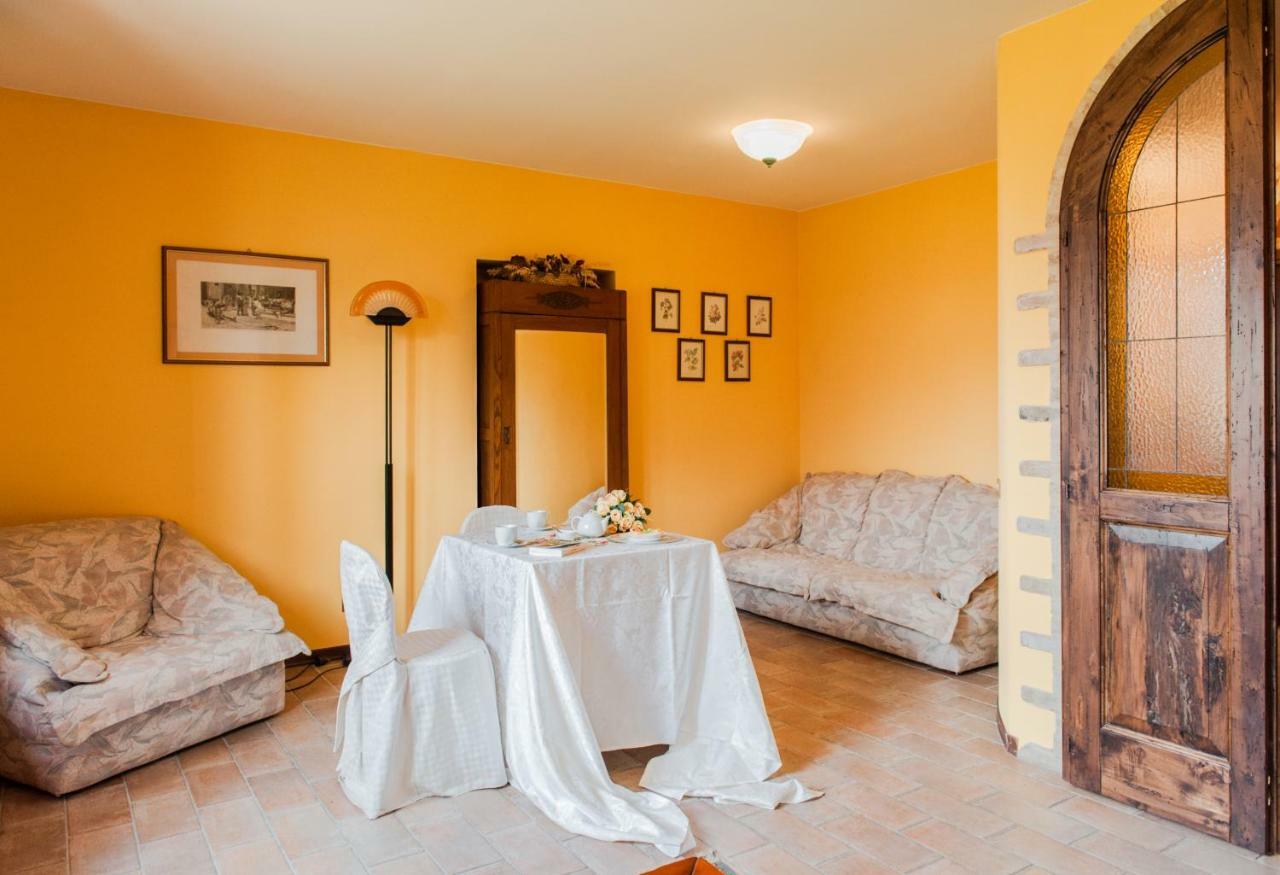 Agriturismo Wine Casale Villa Chiara Torgiano Esterno foto