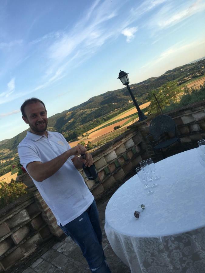 Agriturismo Wine Casale Villa Chiara Torgiano Esterno foto